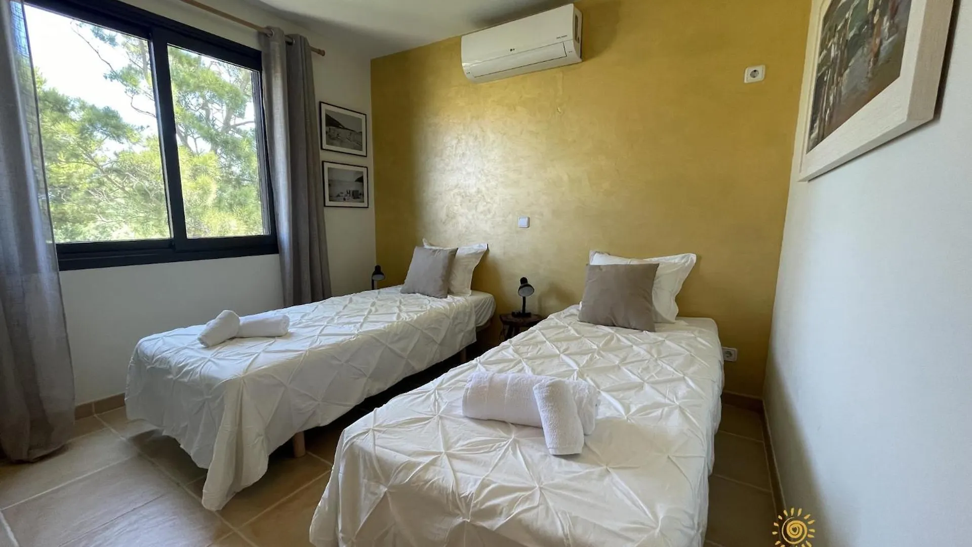 Beautiful Apartment With View Port de Pollenca Spain
